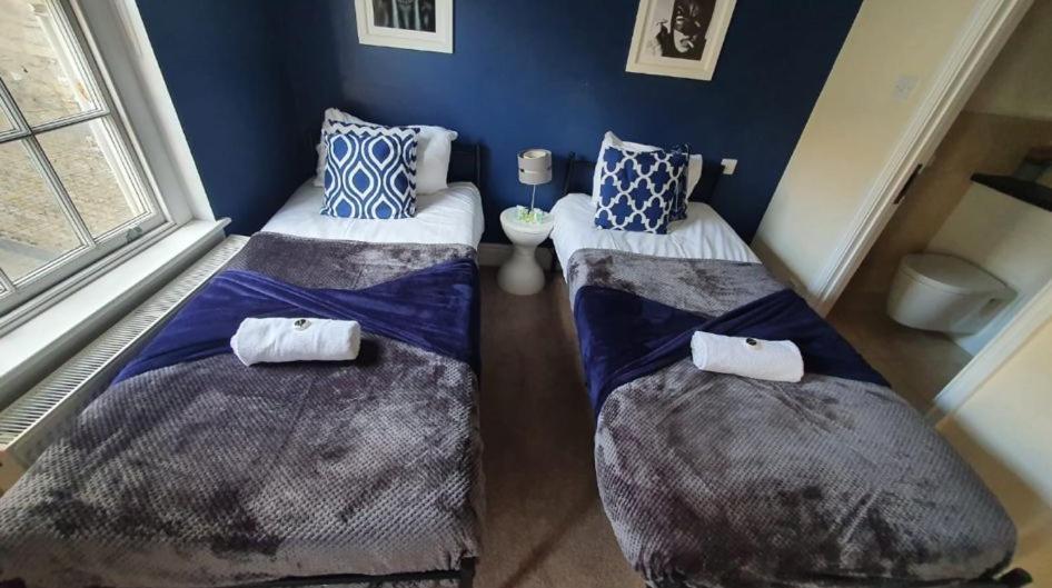 Stunning Hepburn Suite! Bath Ngoại thất bức ảnh